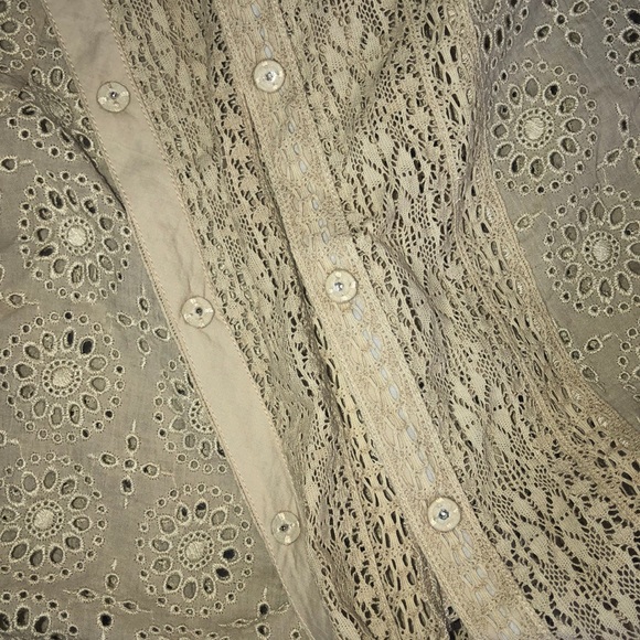 J Jill Snap Button Lace Blouse - Picture 3 of 5